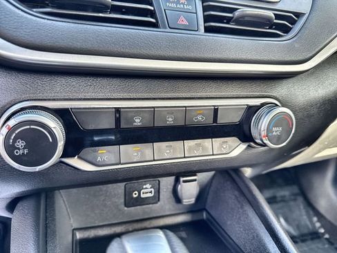 Used 2024 Nissan Altima 2.5 S image 27