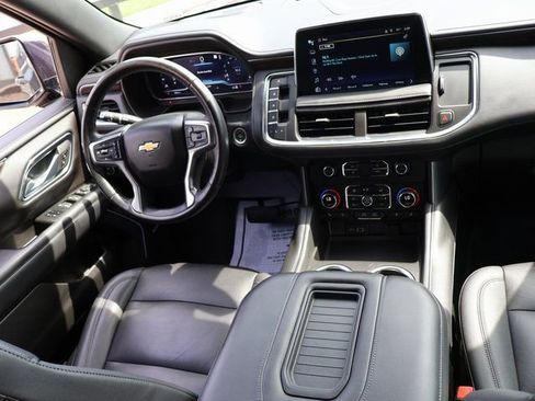 Used 2022 Chevrolet Tahoe LT w/ Luxury Package AWD/4WD image 13