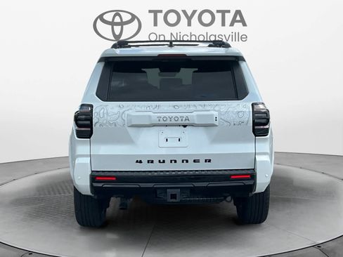 Used 2025 Toyota 4Runner TRD Sport Premium AWD/4WD image 4