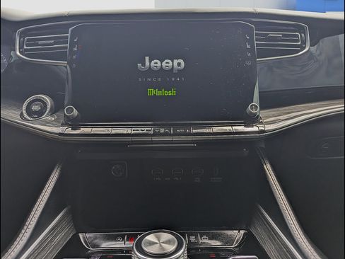 Used 2022 Jeep Wagoneer Series III w/ Premium Group I AWD/4WD image 33