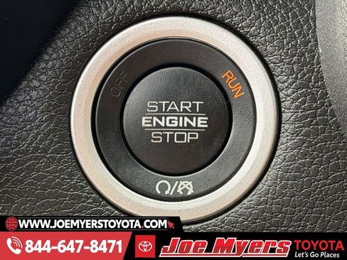 Used 2025 RAM 3500 Tradesman w/ Chrome Appearance Group image 22