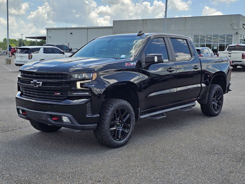 Used 2021 Chevrolet Silverado 1500 LT Trail Boss w/ Convenience Package II AWD/4WD image 1