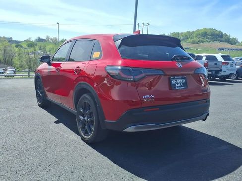 Used 2025 Honda HR-V Sport image 7