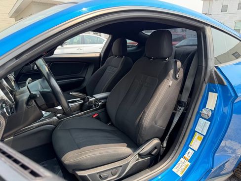 Used 2021 Ford Mustang GT w/ Black Accent Package RWD image 12