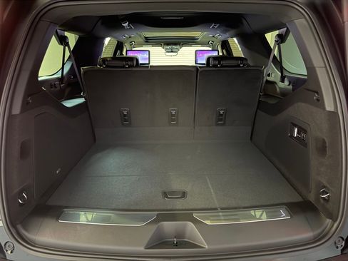 New 2026 Cadillac Escalade ESV Luxury w/ Touring Package image 54