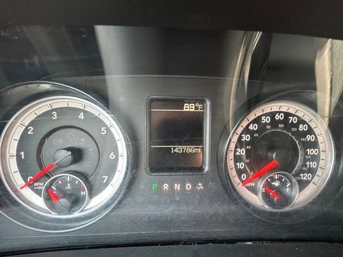 Used 2015 RAM 1500 Express image 14