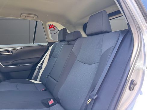 Certified 2025 Toyota RAV4 XLE AWD/4WD image 18