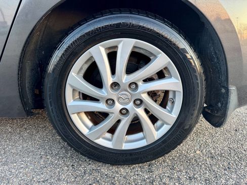 Used 2012 MAZDA MAZDA3 i Touring image 10