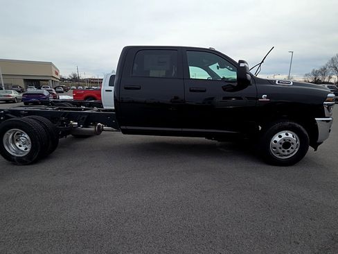 New 2026 RAM 3500 Tradesman w/ Chrome Appearance Group image 4