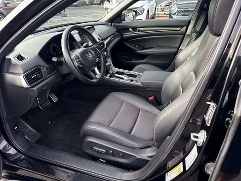 Used 2022 Honda Accord Sport image 17