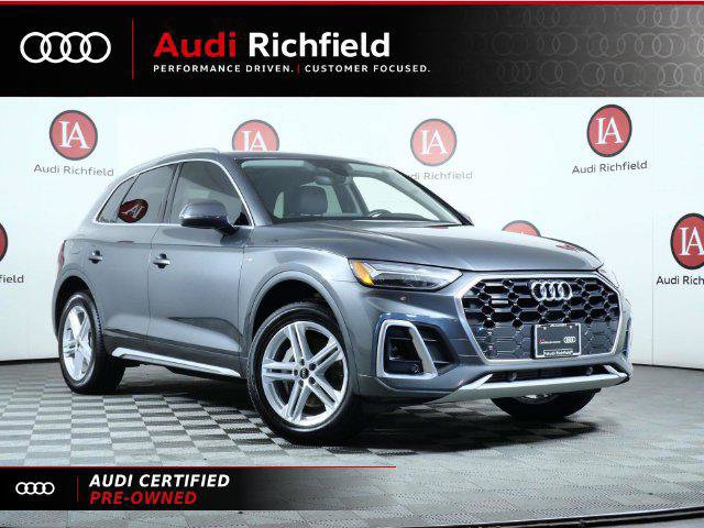 Certified 2024 Audi Q5 e Premium w/ Convenience Package AWD/4WD image 1