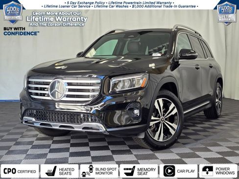 Used 2025 Mercedes-Benz GLB 250 4MATIC image 1