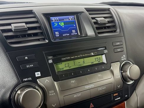 Used 2009 Toyota Highlander Limited AWD/4WD image 26