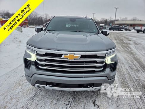Used 2024 Chevrolet Silverado 1500 High Country w/ Technology Package image 3