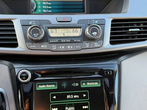 Used 2016 Honda Odyssey EX-L image 8