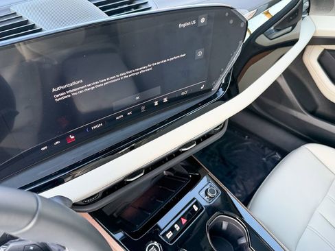 Used 2025 Audi A5 2.0T Premium Plus Sedan w/ Premium Plus image 30