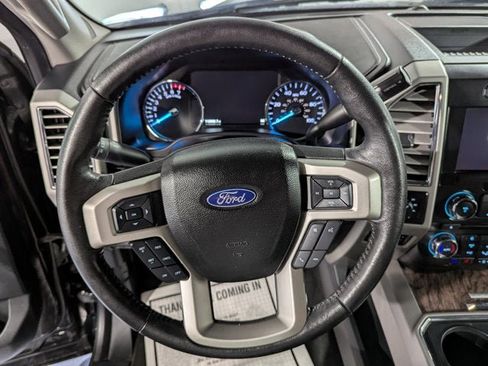 Used 2017 Ford F350 Lariat image 29