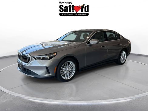 Used 2024 BMW 530i xDrive w/ Convenience Package AWD/4WD image 2