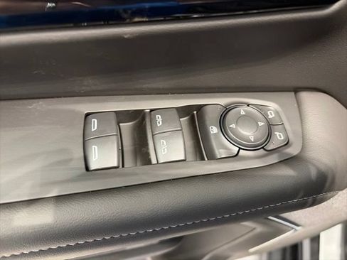 New 2026 Chevrolet Suburban LS w/ LPO, Dark Essentials Package AWD/4WD image 9