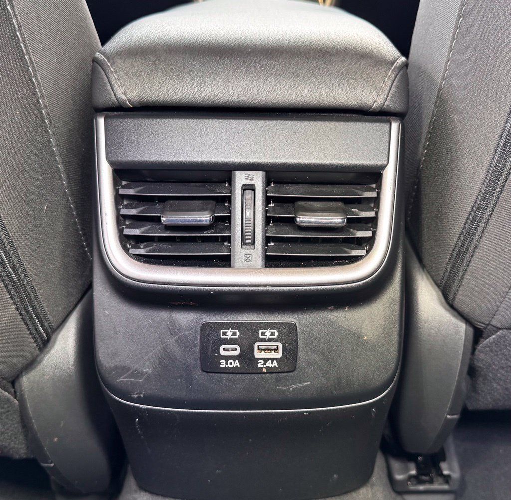 Used 2024 Subaru Outback Premium AWD/4WD image 43