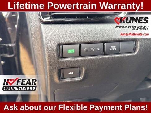 Used 2025 Nissan Sentra SV FWD image 16