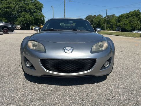 Used 2010 MAZDA MX-5 Miata Grand Touring w/ Premium Pkg RWD image 3