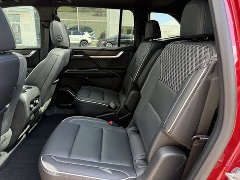 Used 2024 GMC Acadia Denali w/ Super Cruise Package FWD image 25