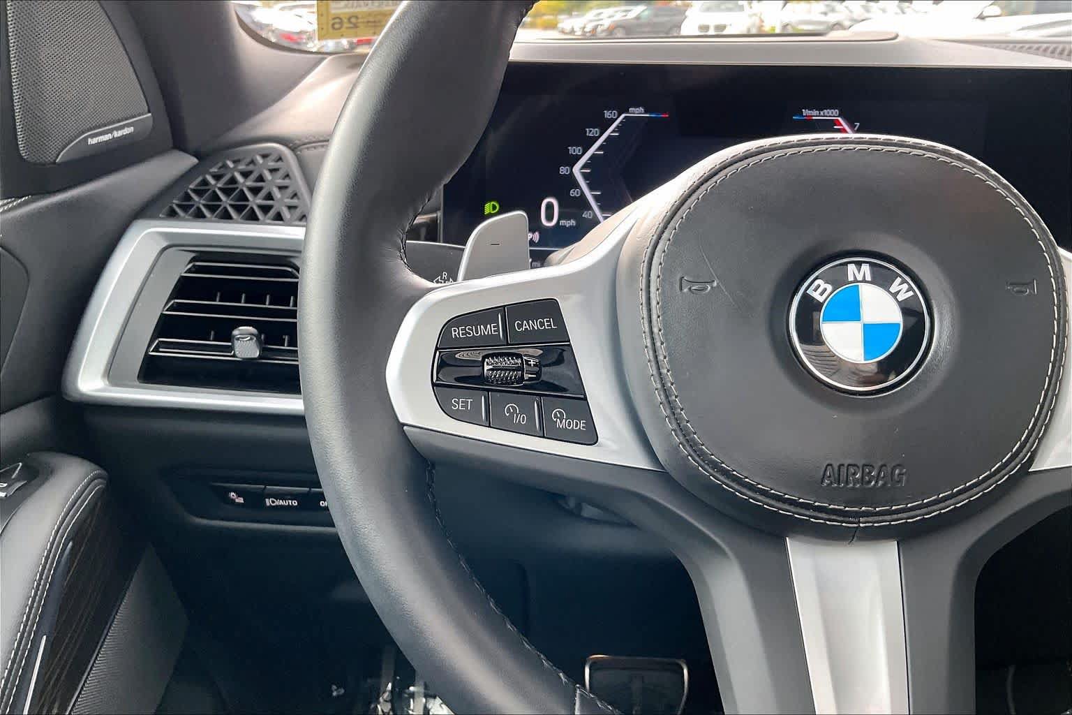 Used 2024 BMW X5 xDrive40i w/ M Sport Package AWD/4WD image 23