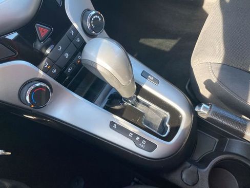 Used 2016 Chevrolet Cruze LT FWD image 35