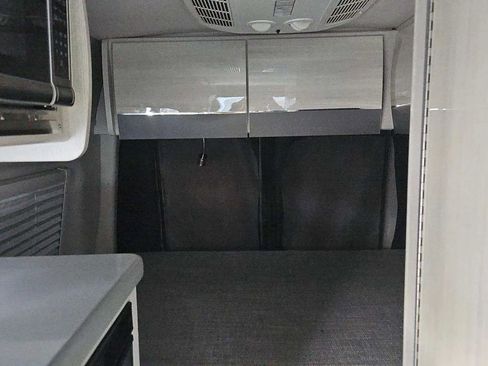 Used 2020 Mercedes-Benz Sprinter 2500 w/ Parking Package image 5