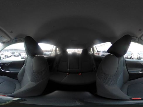 Used 2025 Toyota RAV4 LE image 41