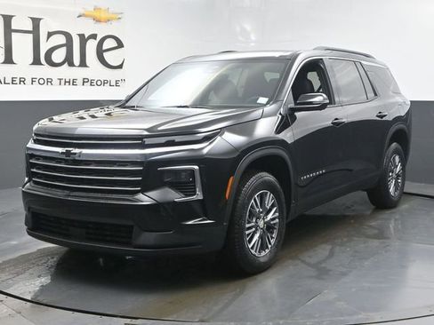 New 2026 Chevrolet Traverse LT image 13