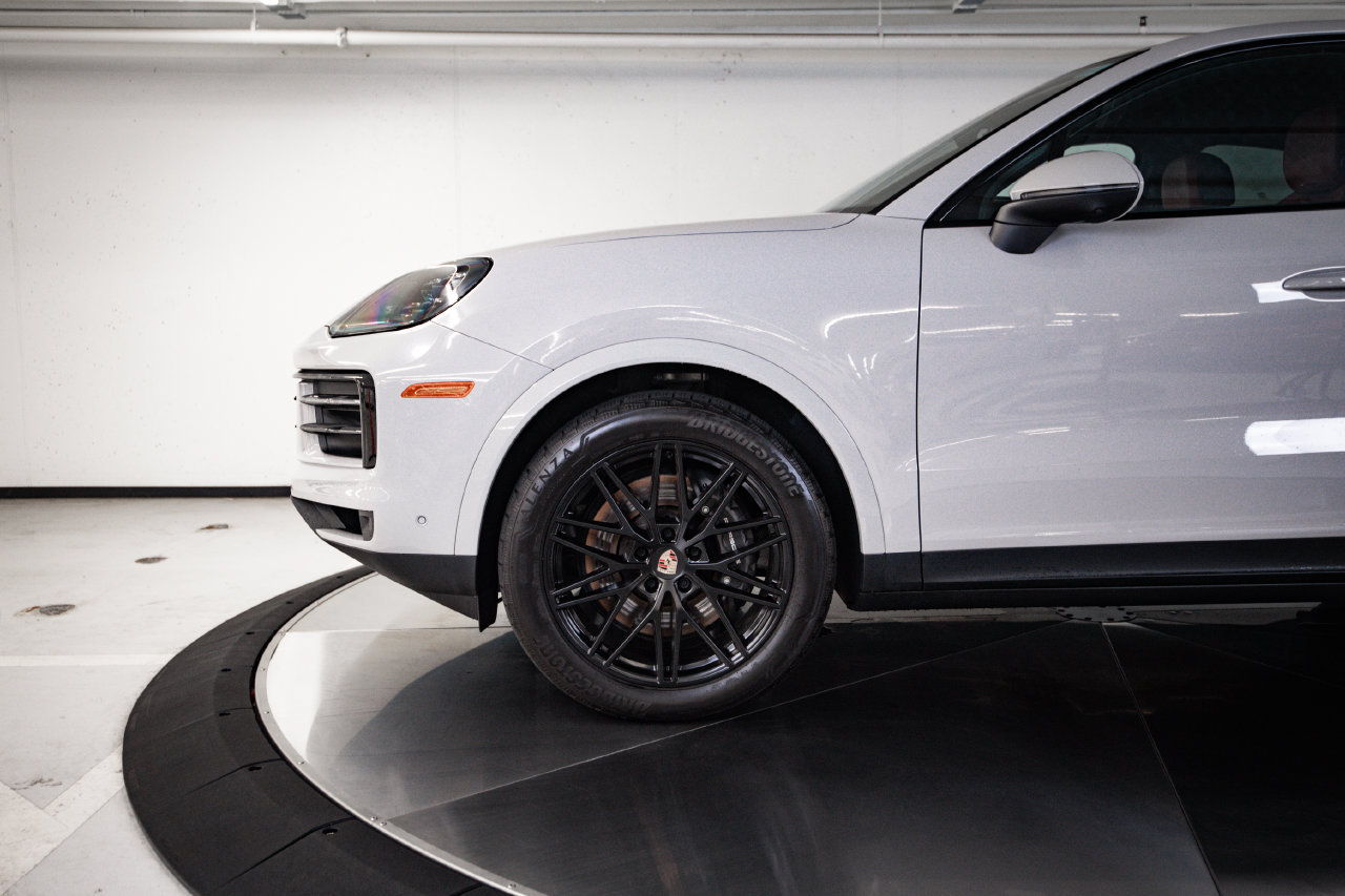 Certified 2026 Porsche Cayenne Coupe AWD/4WD image 11