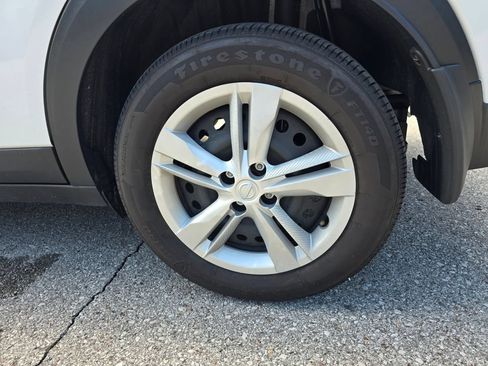 Certified 2025 Nissan Kicks Play S FWD image 11