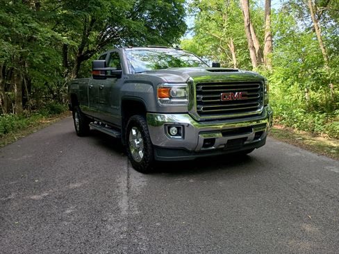 Used 2017 GMC Sierra 2500 SLT AWD/4WD image 8
