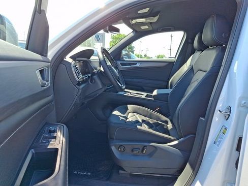 New 2026 Volkswagen Atlas Cross Sport SE AWD/4WD image 6