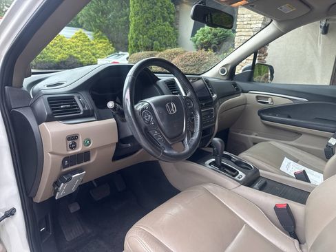 Used 2016 Honda Pilot EX-L image 11