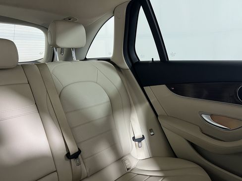 Certified 2018 Mercedes-Benz GLC 300 4MATIC image 15