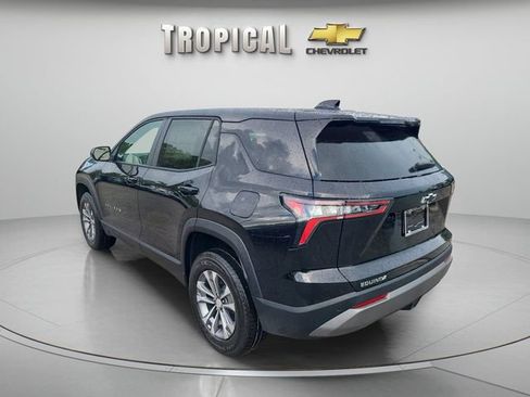 New 2027 Chevrolet Equinox LT FWD image 3
