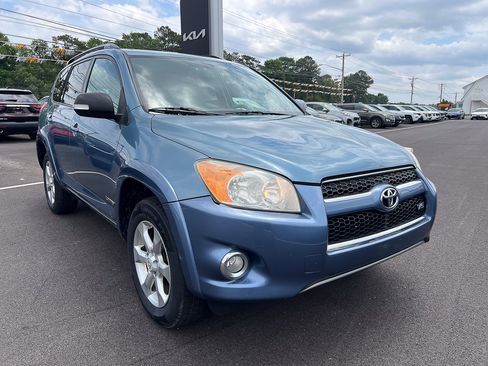 Used 2011 Toyota RAV4 Limited AWD/4WD image 10