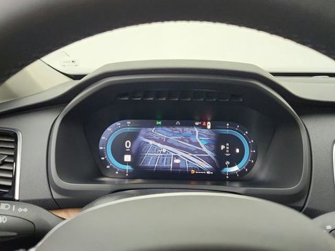 New 2025 Volvo XC90 B6 Plus w/ Protection Package Premier image 28