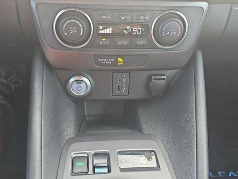 Certified 2023 Nissan Leaf S image 16