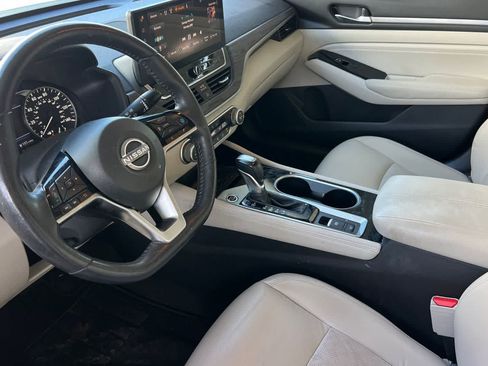 Used 2023 Nissan Altima 2.5 SL FWD image 14