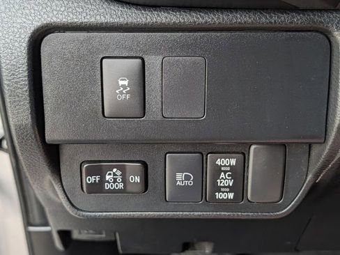 Used 2021 Toyota Tacoma TRD Sport w/ Technology Package AWD/4WD image 22