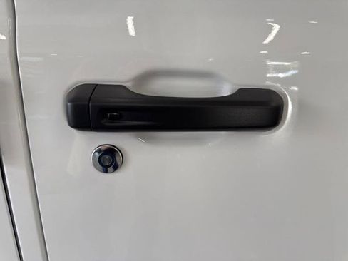 New 2025 Jeep Wrangler Willys AWD/4WD image 20