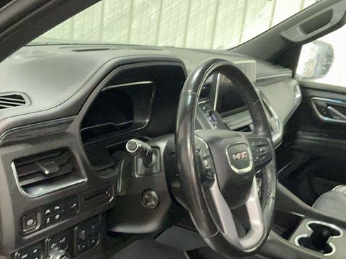 Used 2022 GMC Yukon SLT w/ SLT Luxury Package AWD/4WD image 14