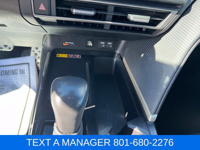 Used 2025 Toyota Camry SE FWD image 23