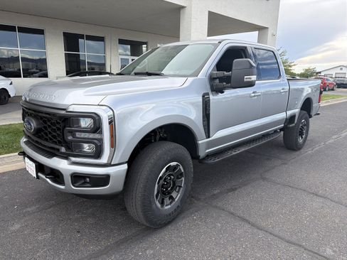 Used 2024 Ford F250 Lariat w/ Tremor Off-Road Package AWD/4WD image 1