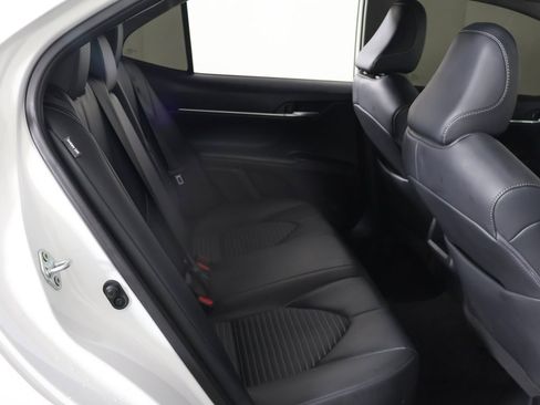 Used 2024 Toyota Camry SE image 28