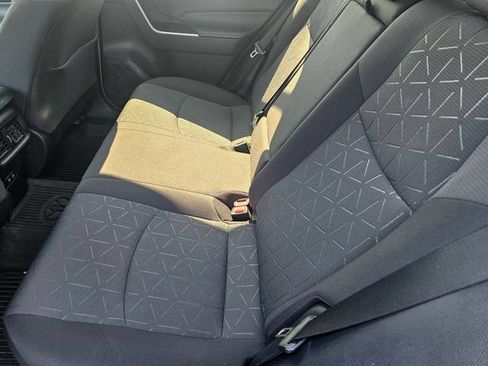 Used 2020 Toyota RAV4 XLE w/ Convenience Package FWD image 14